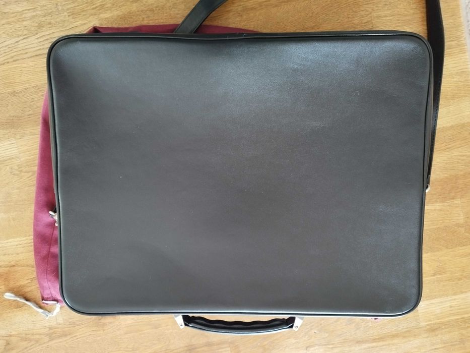 Бизнес куфар Petek телешка кожа нов