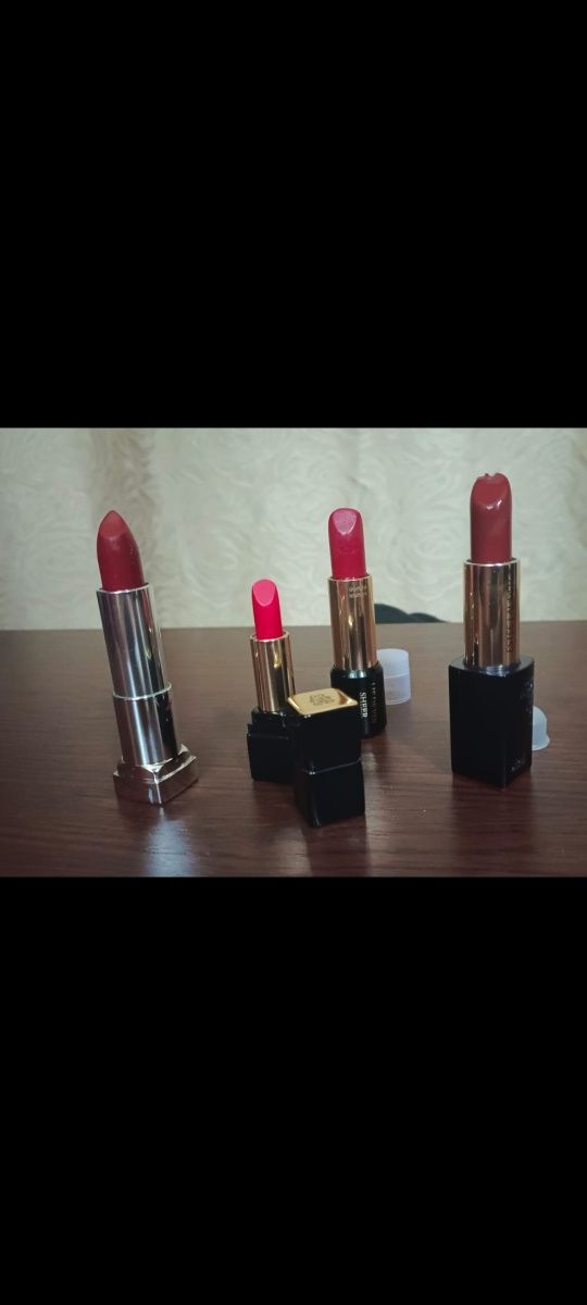 Продам помады разных брендрв