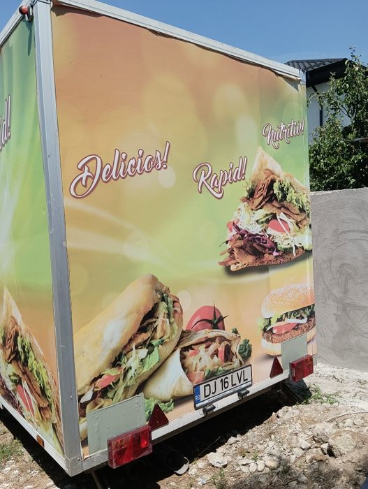Rulota comerciala fast food