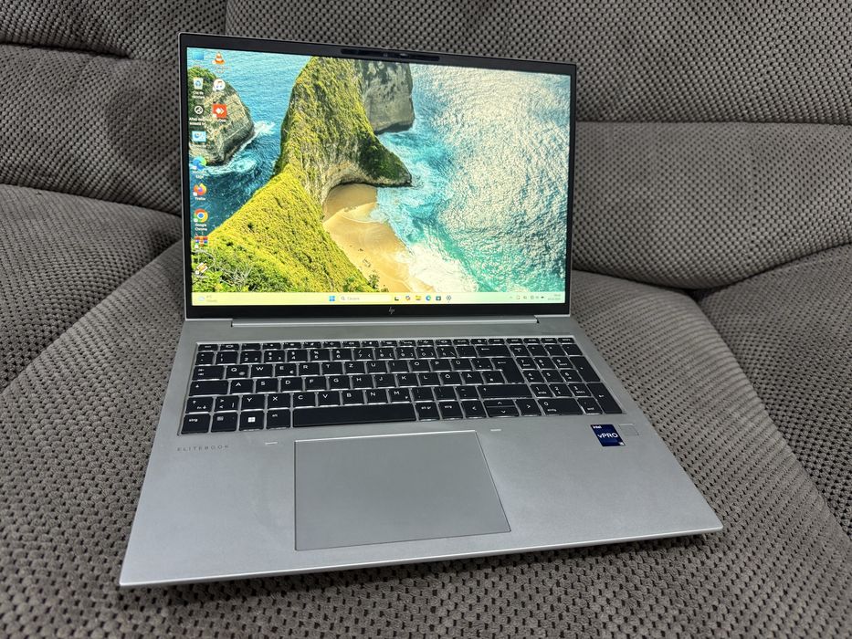 HP Elitebook 860 G10 i5 1345u 16gb 512Gb