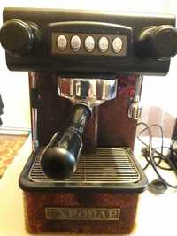Expresor cafea + râsnita + sertar pentru resturi de cafea
