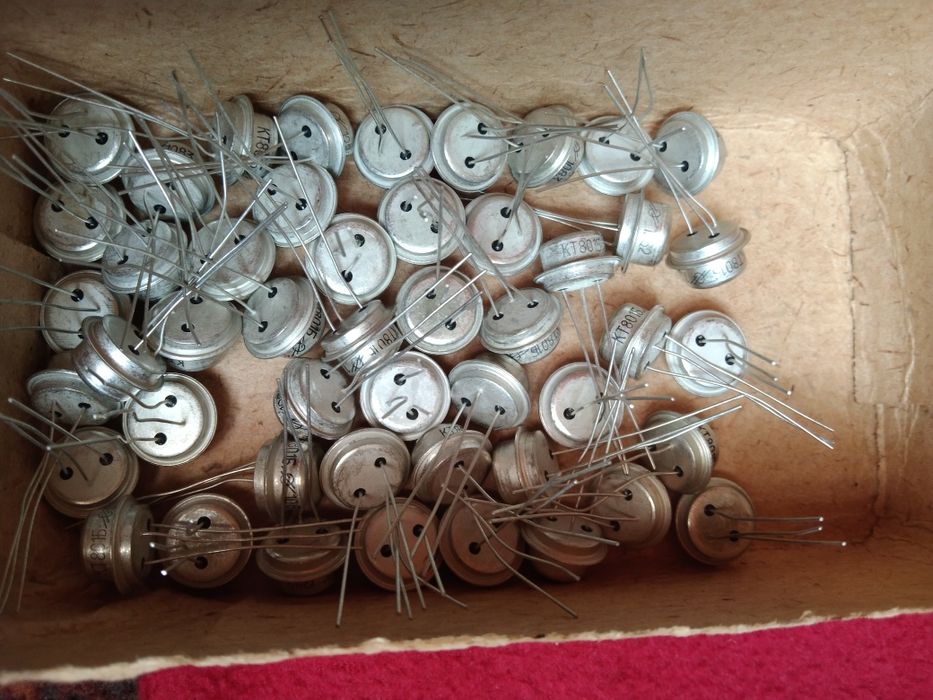 Транзистор ГТ403