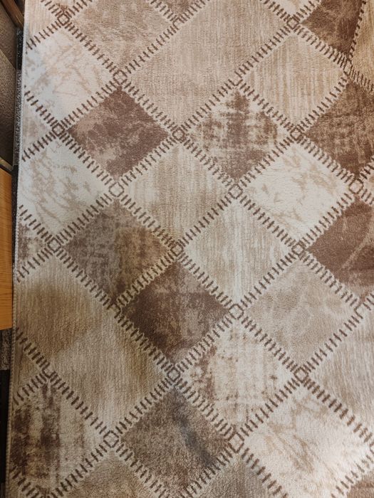 Дълга плюшена пътека