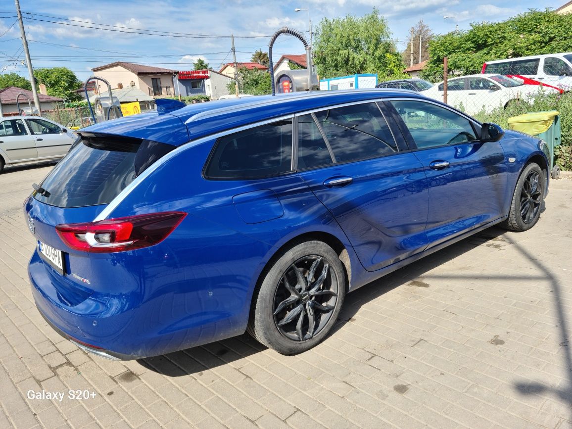 Opel insignia 2018  4×4,210cp..Garantie