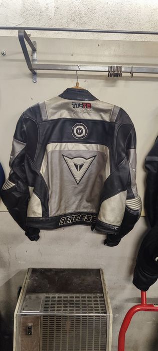 Мото яке dainese
