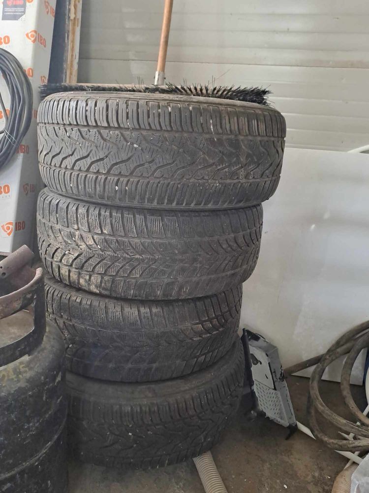 Anvelope 205/50 R17