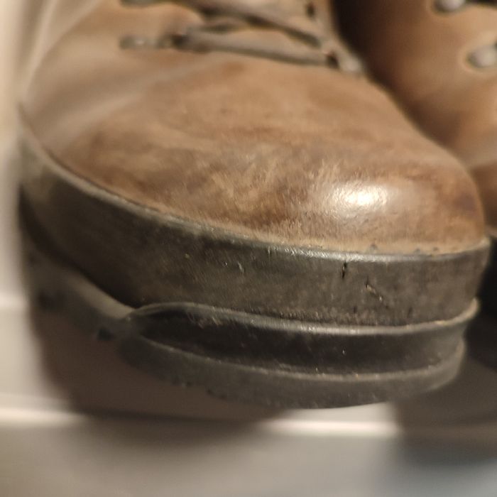 Ghete Nr 44 Meindl Borneo bocanci