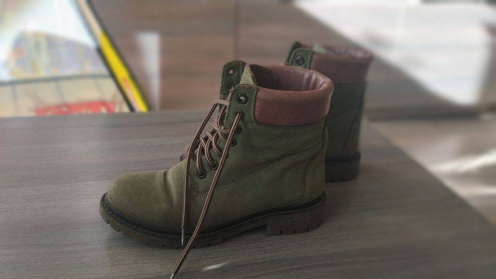 Естествена кожа- дамски боти