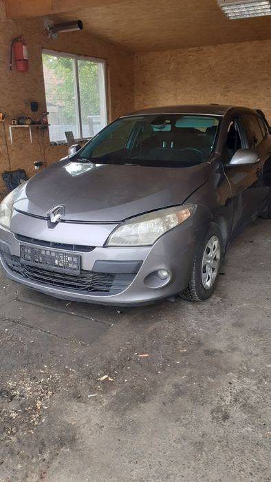 Dezmembrez Piese Renault Megane3 Din 2011