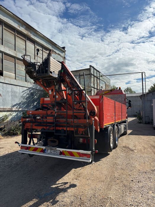 Vand Scania R440 cu macara