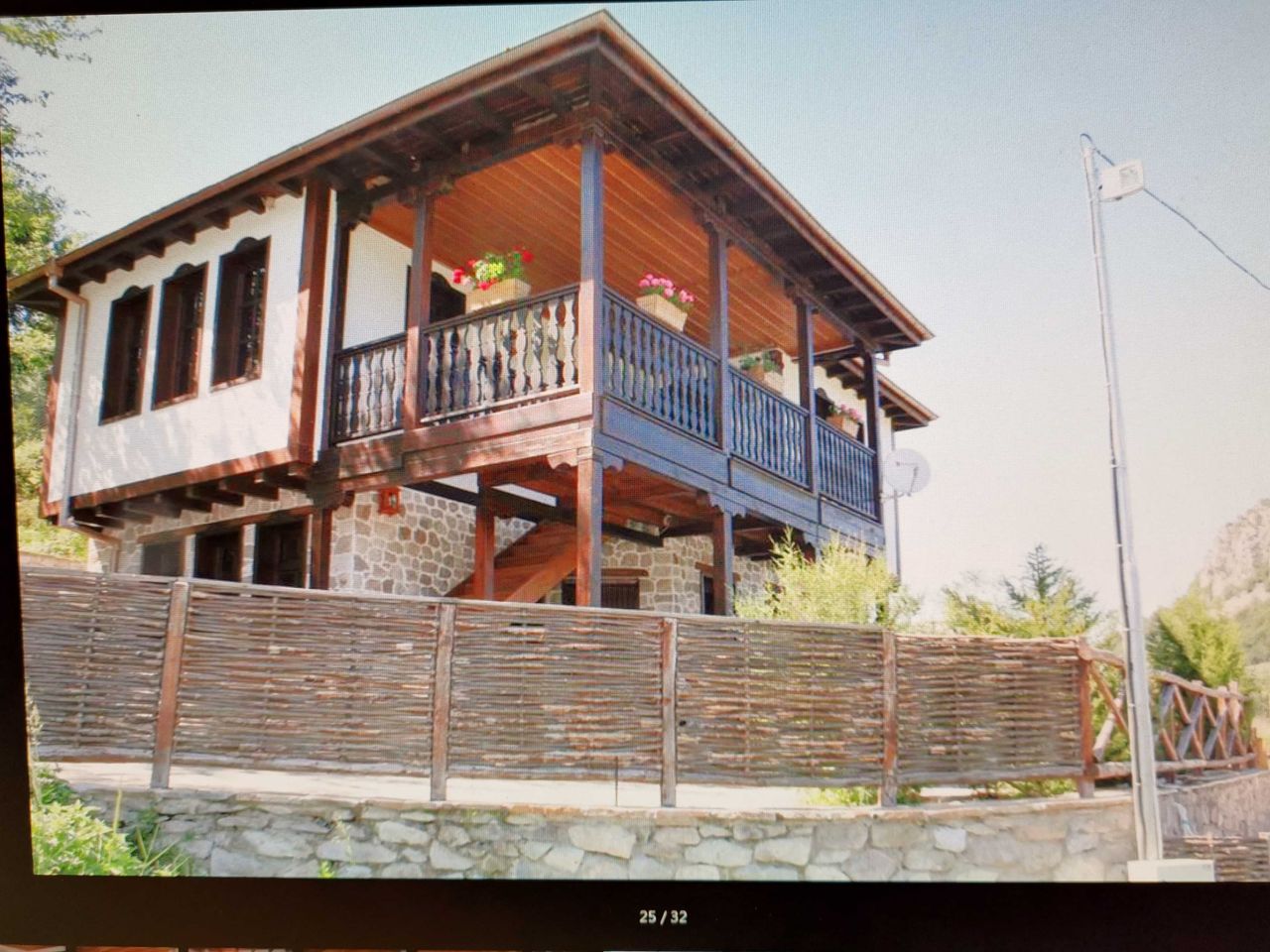 Продава се Къща в Асеновград - 304 кв.м за 570 €/кв.м - Снимка #4