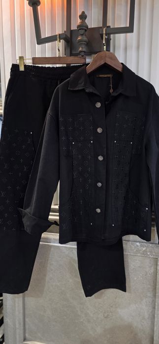 Costum superb de sărbători lux Lv