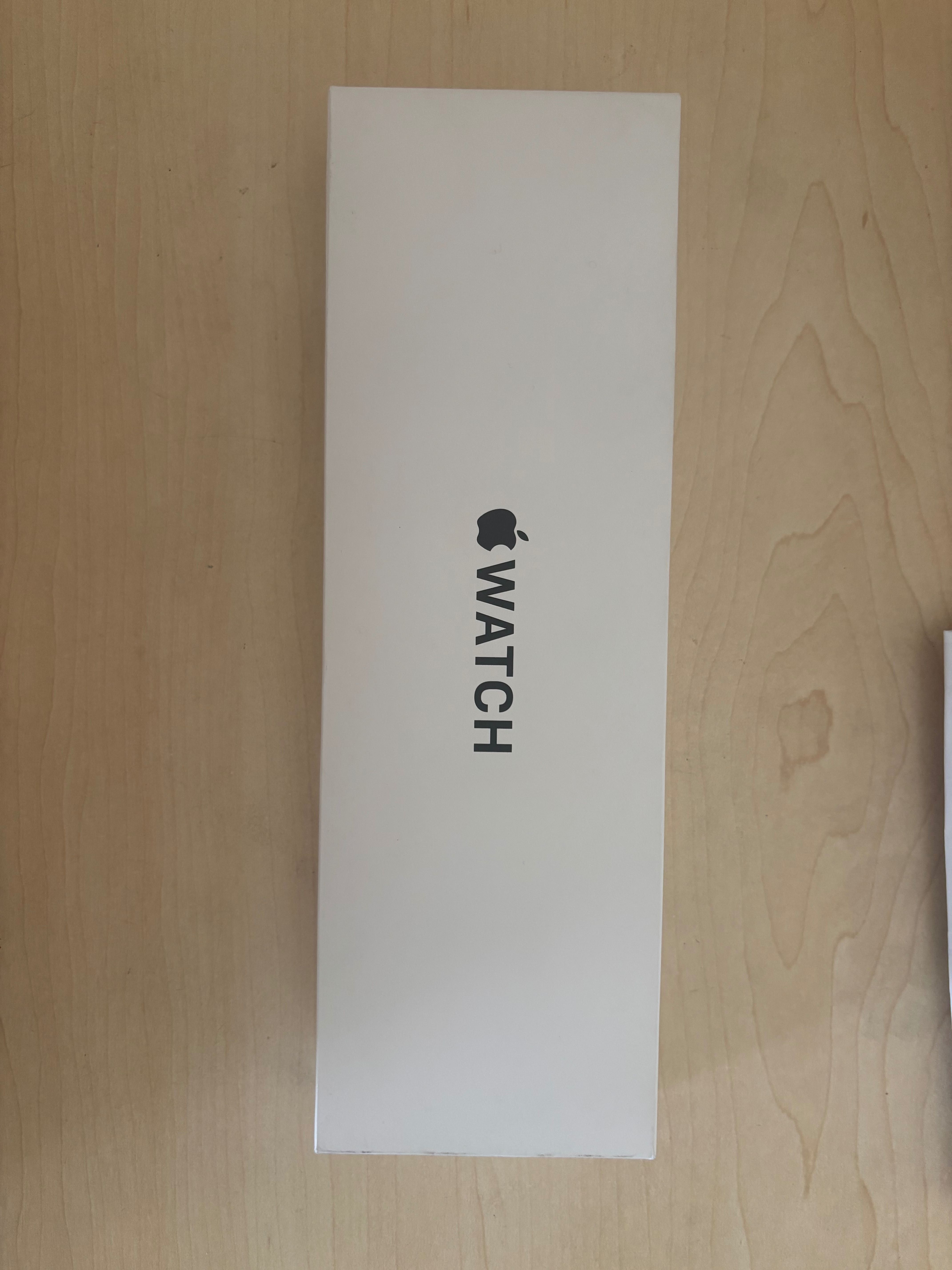 Неразопакован Apple Watch SE (2gen) 44mm + CEL
