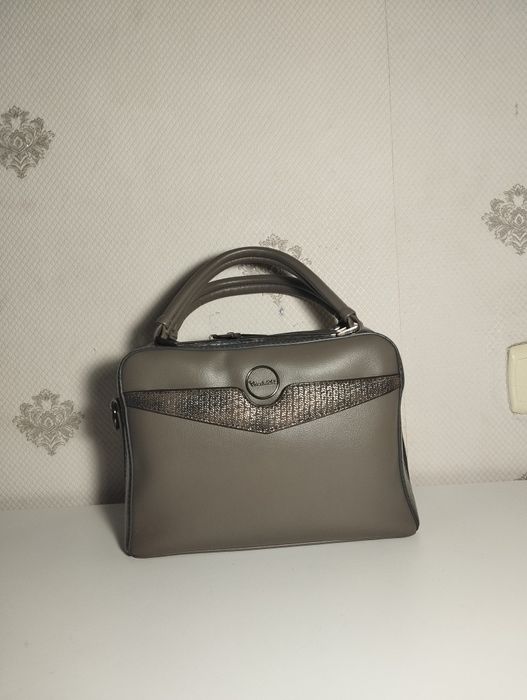 Продам сумку в хорошем состоянии