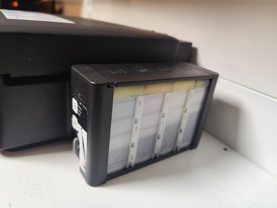 Цветной принтер продается