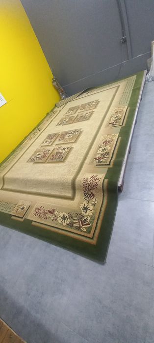 Продам Ковер состояние идеальное