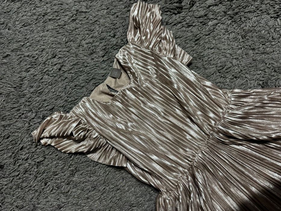 Rochie de ocazie fete mărimea 122 ca nouă