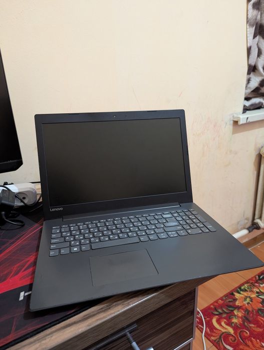 Ноутбук Леново Core i3-6006 SSD 240Gb/8Gb