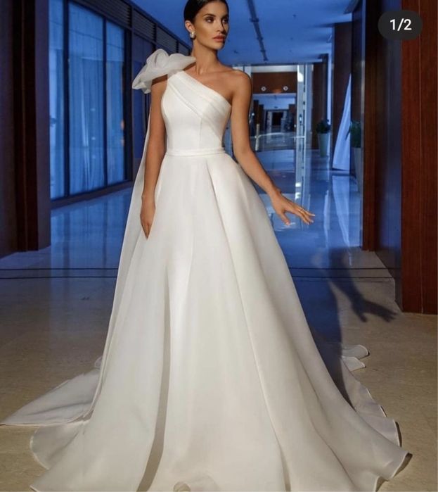 Продам свадебное платье.Торг!