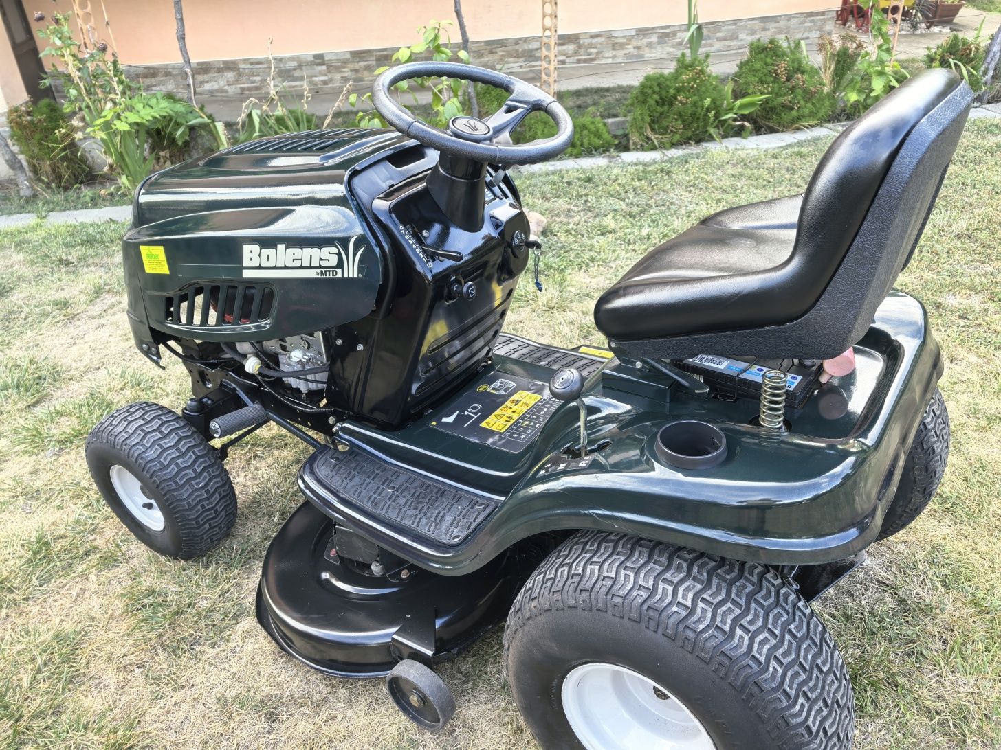 КАТО НОВА!! BOLENS BY MTD Тракторна косачка Трактор 13,5к.с