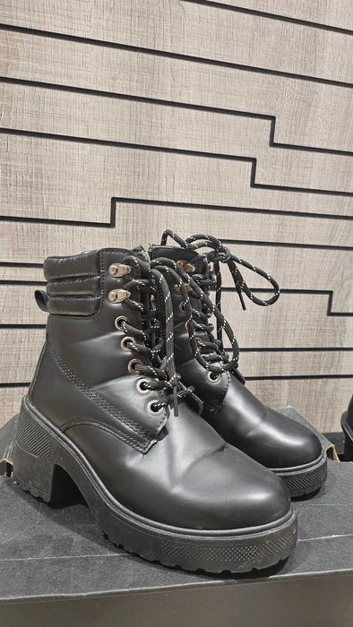 Зимни дамски боти