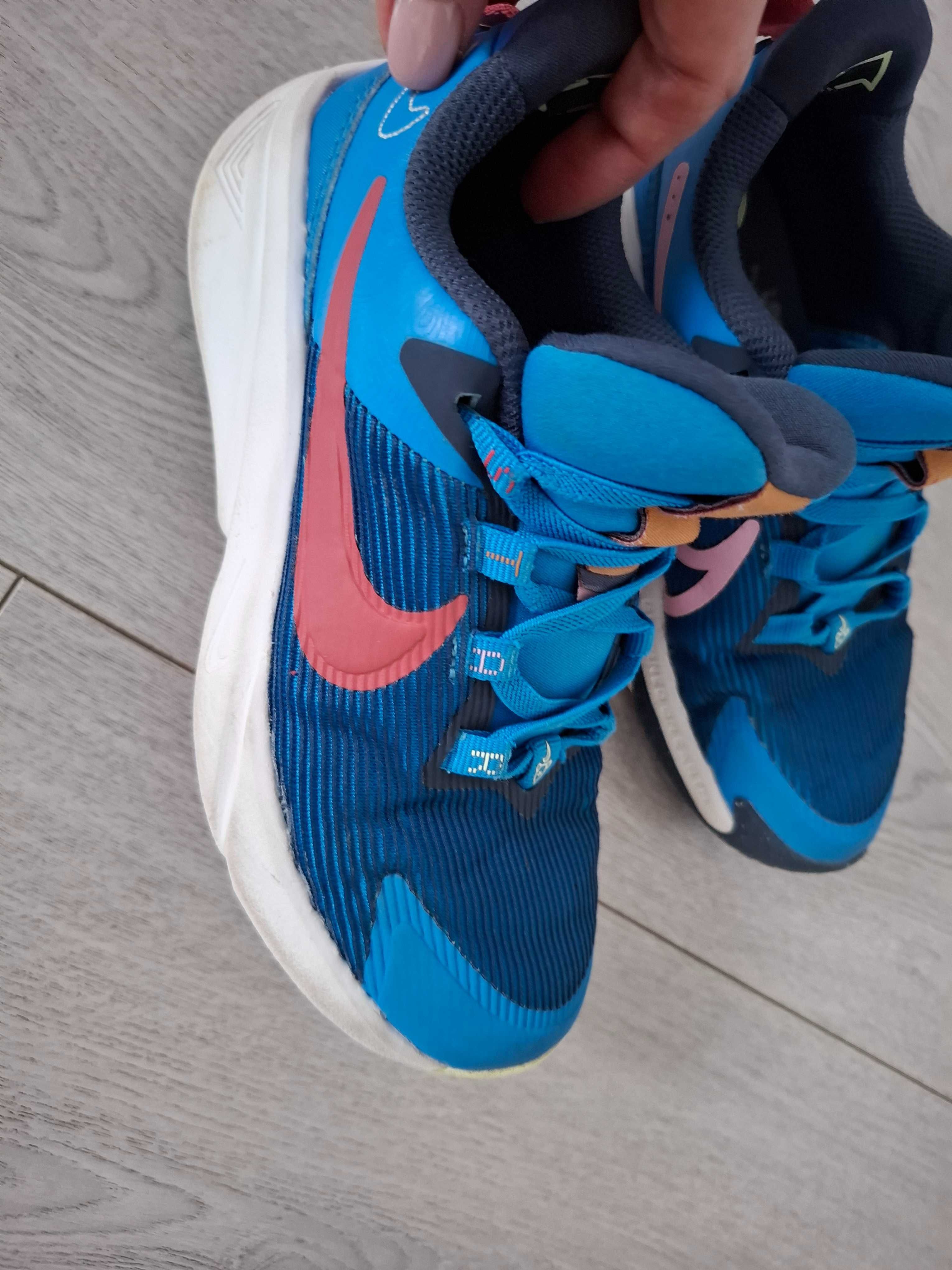 Детски маратинки Nike номер 31.5