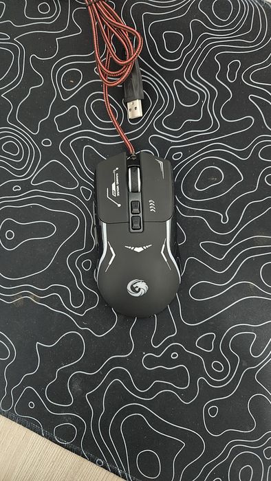 Геймерская игровая мышка