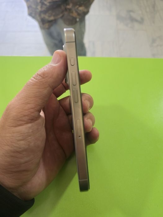 Iphone 15 pro idyal