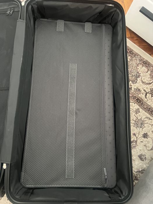 Valiză Rimowa originală – stare excelentă