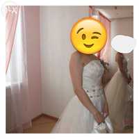 Свадебное платье, шубка белая в подарок