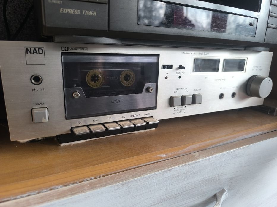 NAD 6020 Касетъчен дек