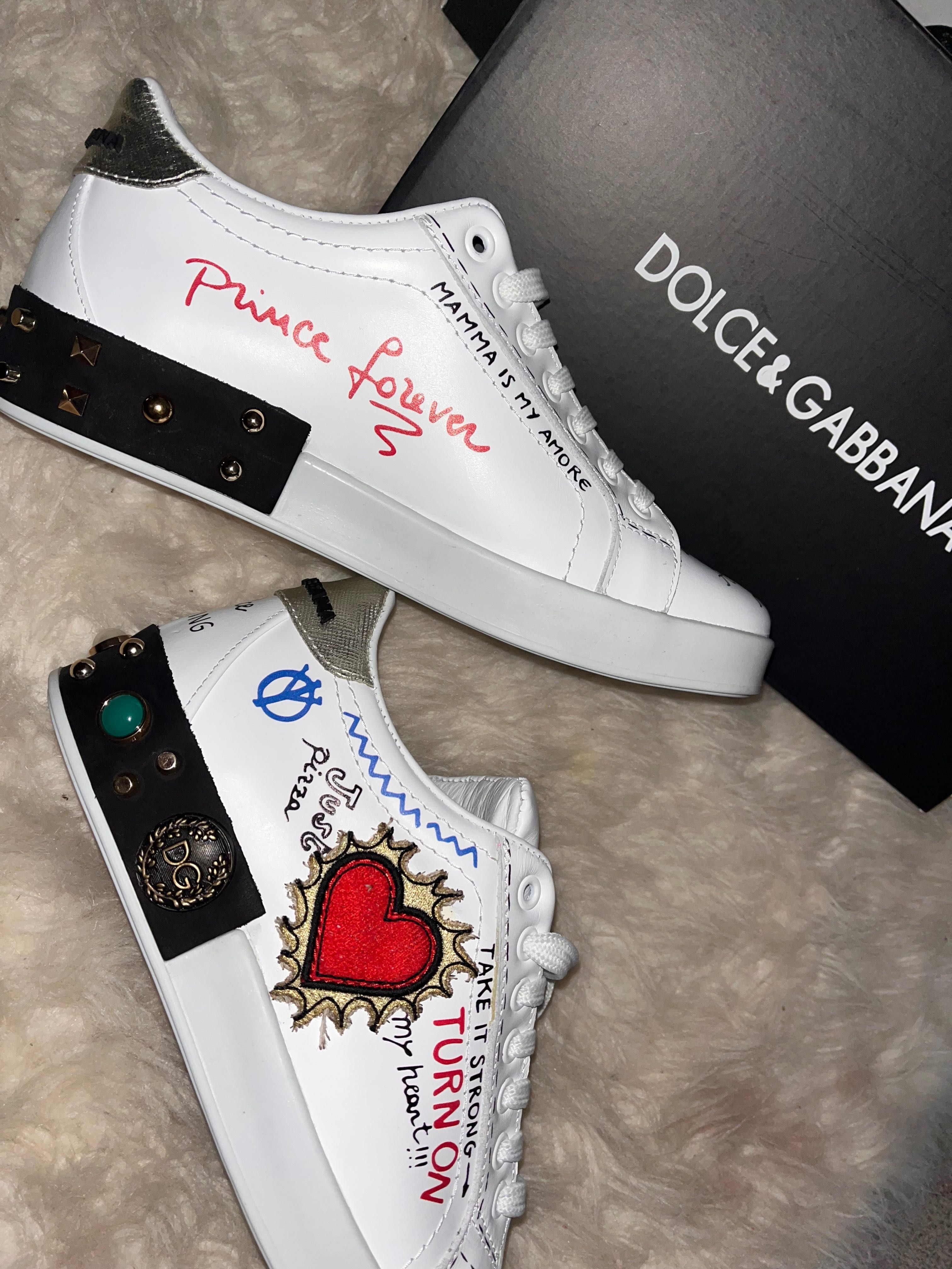 Adidași Dolce& Gabbana