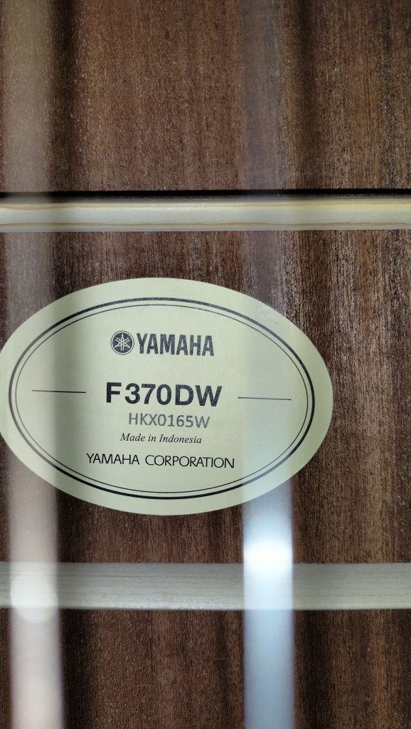 Гитара YAMAHA F370DW