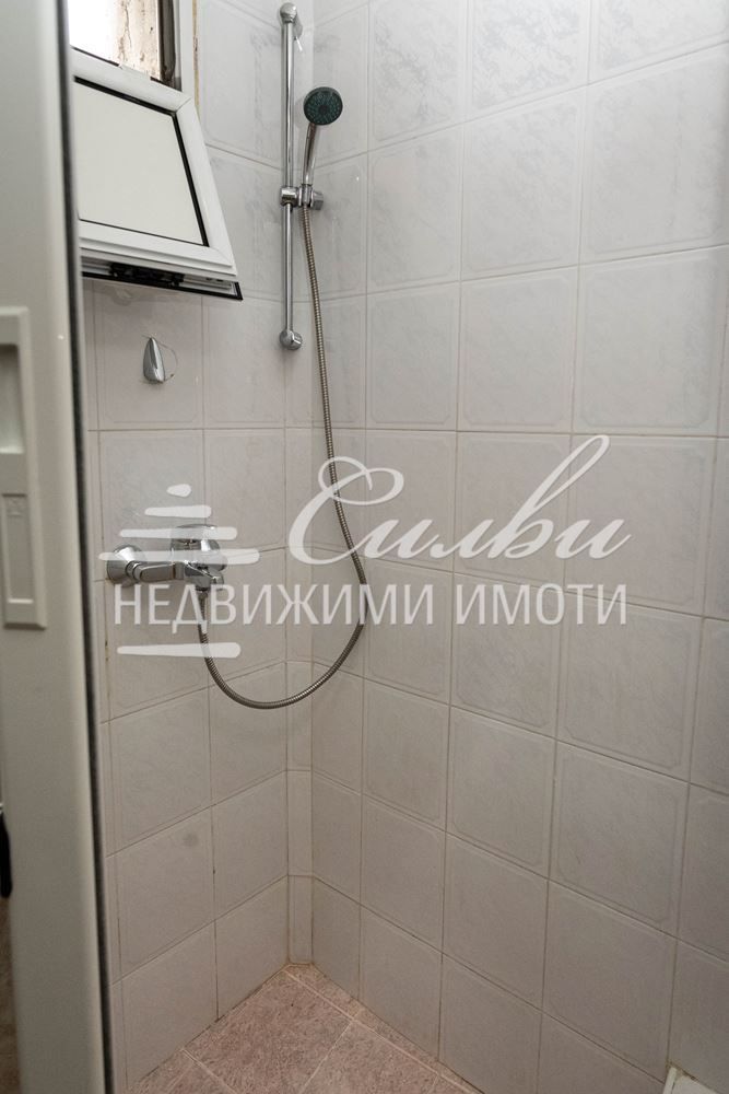 Продава се Тристаен апартамент в Шумен, Център - 90 кв.м за 1389 €/кв.м - Снимка #8