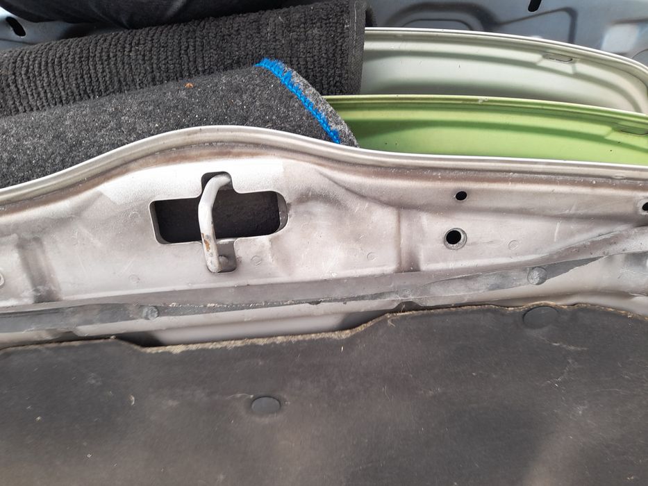 Преден капак за Toyota Corolla от 2001 и нагоре