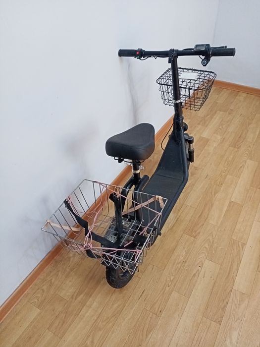 Продается электросамокат почти новый