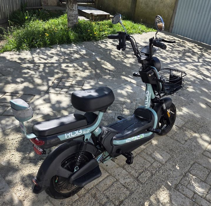 Scuter elecric cu pedale RDB G60