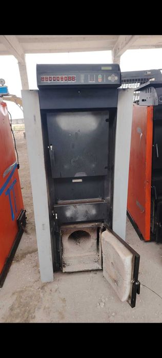 Centrala pe lemne cu gazificare Froling