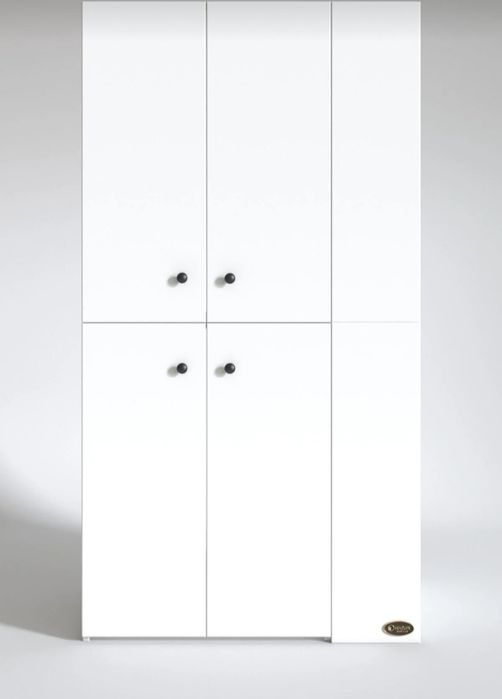 Шкаф за пералня и сушилня с рафтове