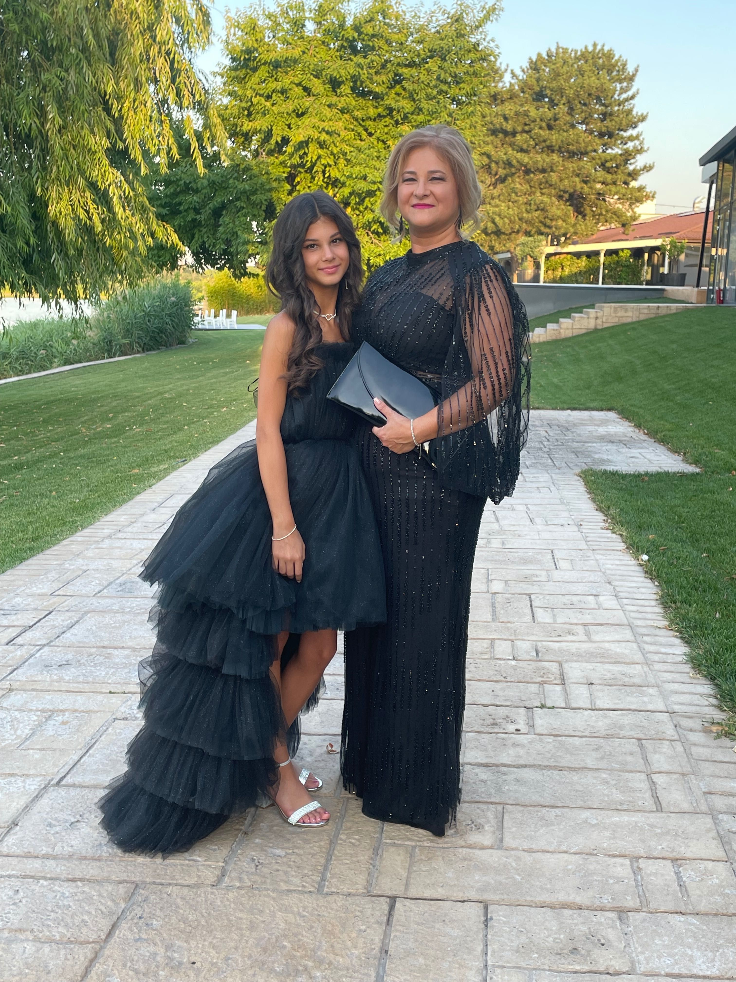 Rochie ocazie neagră mărimea 46 purtată o singură dată f elegantă
