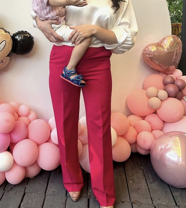Pantaloni fucsia Zara mărimea M