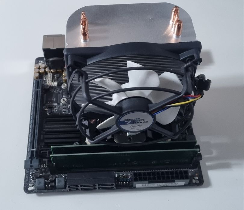 Kit Mini ITX+ i7 6700 + 16GB RAM + 256 SSD NVMe + Cooler