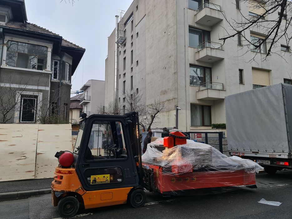 Stivuitor de inchiriat transport gratuit