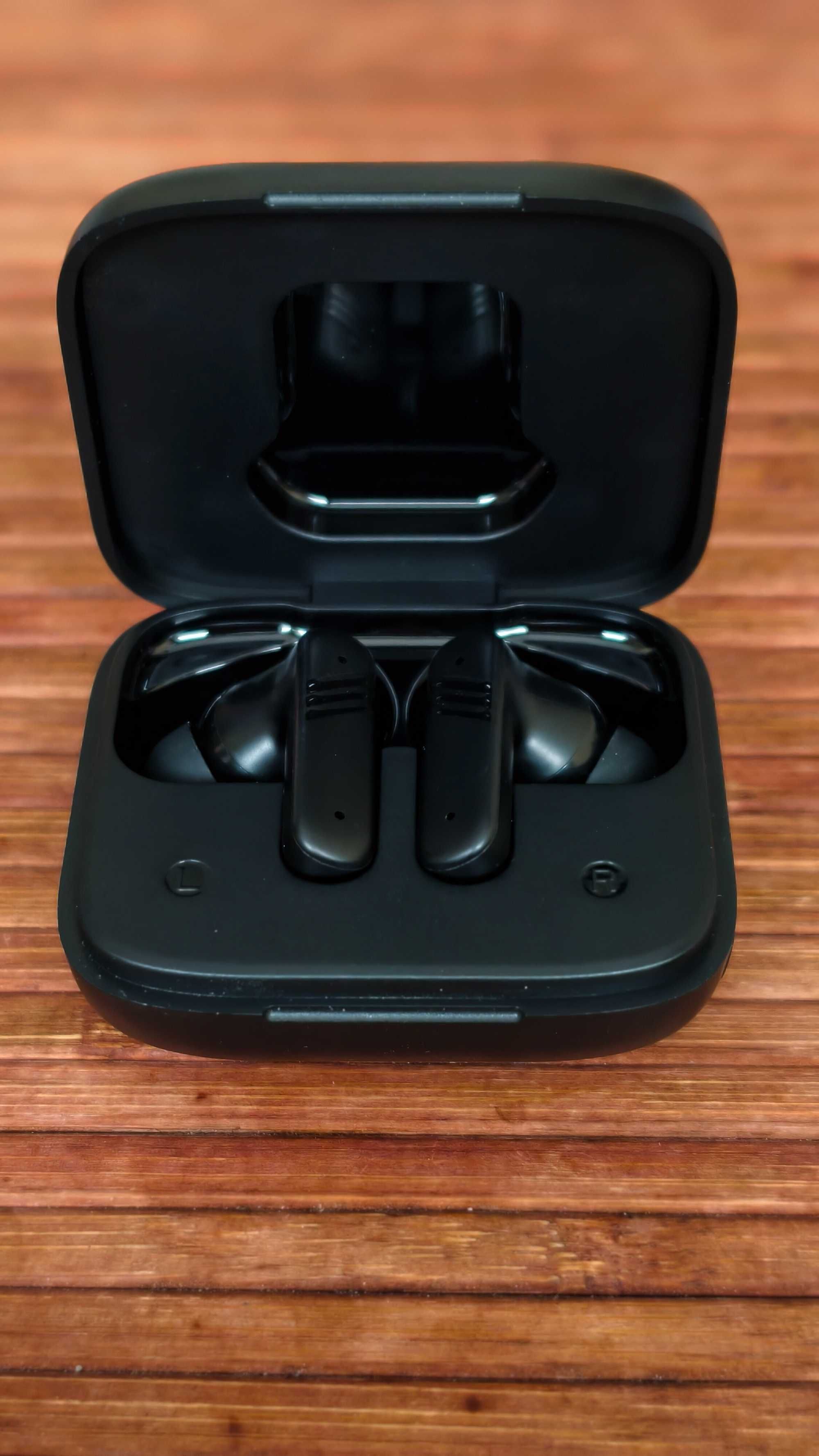 Безжични слушалки с тъч дисплей Bluetooth 5.4 ANC ENC
