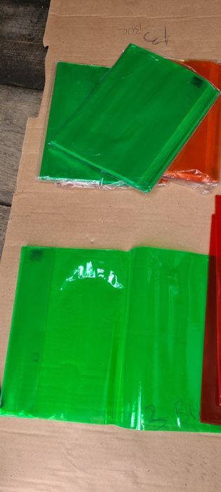 Plicuri diverse marimi