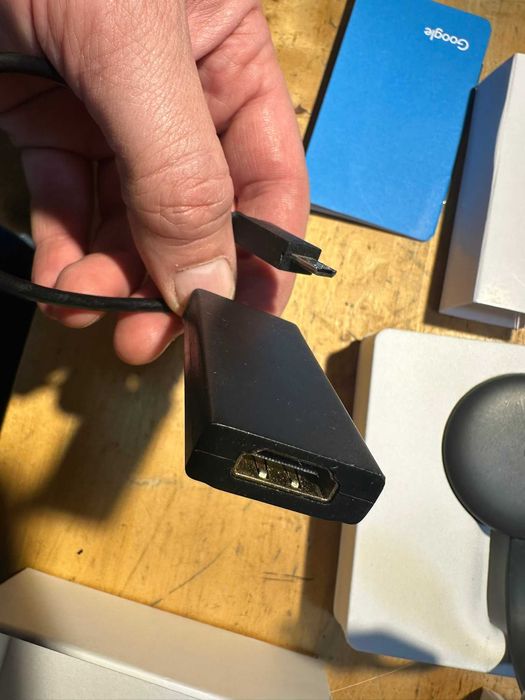 NOU Google chromecast 3 original la cutie