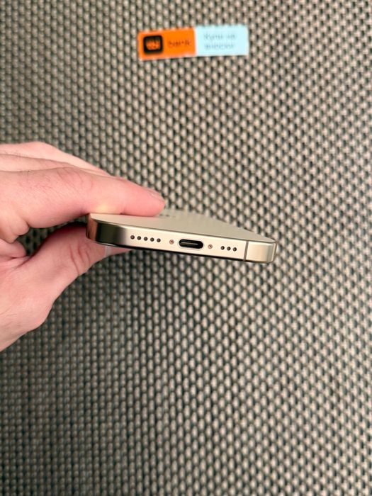 256gb! iPhone 16 PRO Лизинг от 66лв/м - КАТО НОВ! Desert titanium