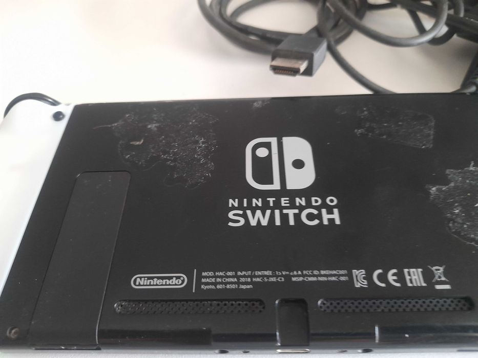 Nintendo Switch second-hand în stare foarte bună