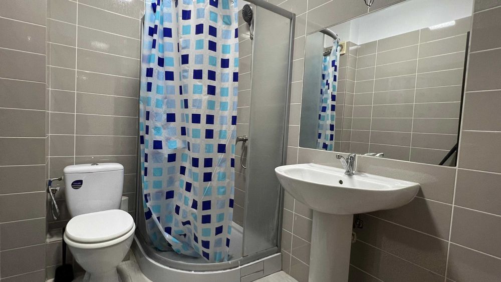 De vanzare apartament 3 camere Voluntari