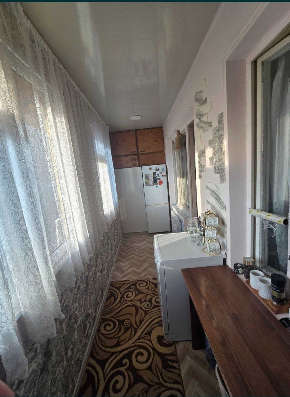 2*3/4/4 б 15/6.  Ташсельмаш.    63000 ( шохона)